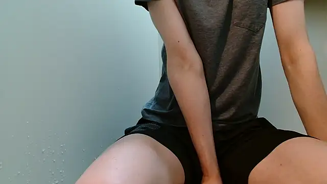 Snapshot of shint-11 chatting on 03/26/26, 12:00 shint-11 online show from 03/26/26, 12:00