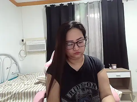 Snapshot of Wetmedaddyxxx chatting on 06/14/26, 11:40 Wetmedaddyxxx online show from 06/14/26, 11:40