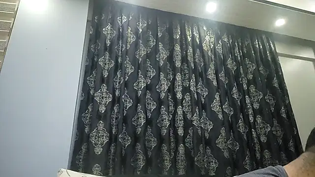 Snapshot of Apooabe chatting on 11/13/25, 12:20 Apooabe online show from 11/13/25, 12:20