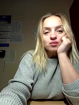 Ami Foxy online show from 10/22/25, 05:52