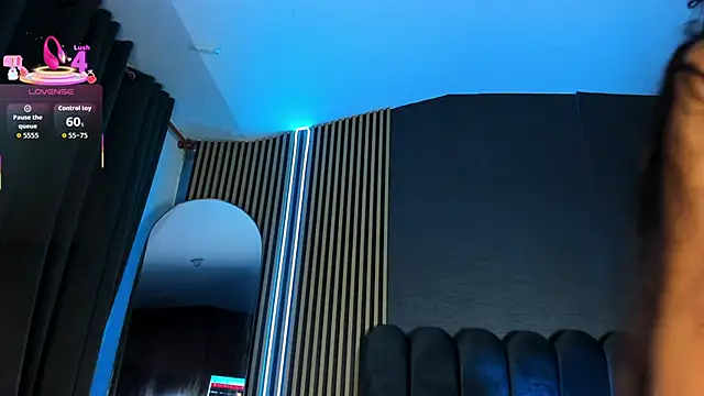 Gina 77 online show from 12/01/25, 07:41