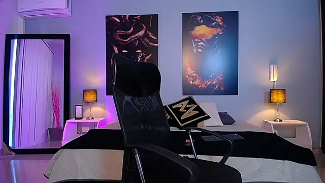 ChristopherBlack  online show from 09/17/25, 01:24