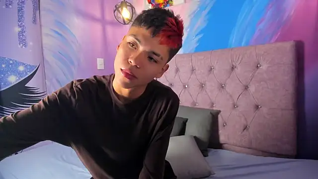 MaxiWildd online show from 09/25/25, 01:15