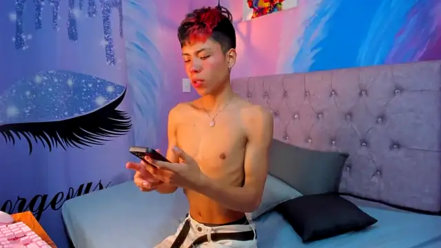 MaxiWildd online show from 11/05/25, 01:00