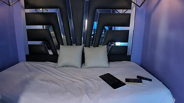 anne-brown13 online show from 09/08/25, 07:35