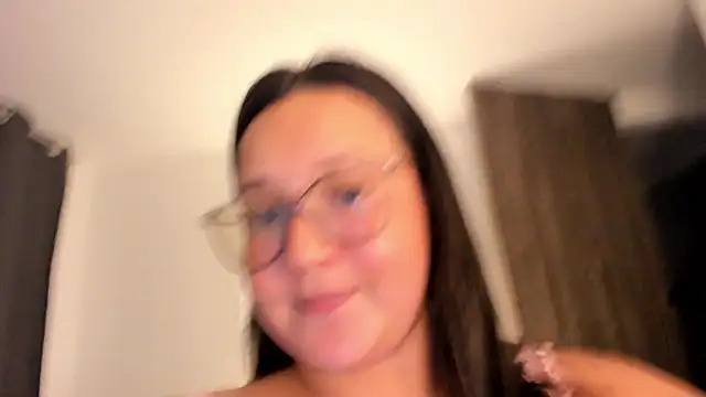 Kyleighc online show from 02/09/26, 11:42