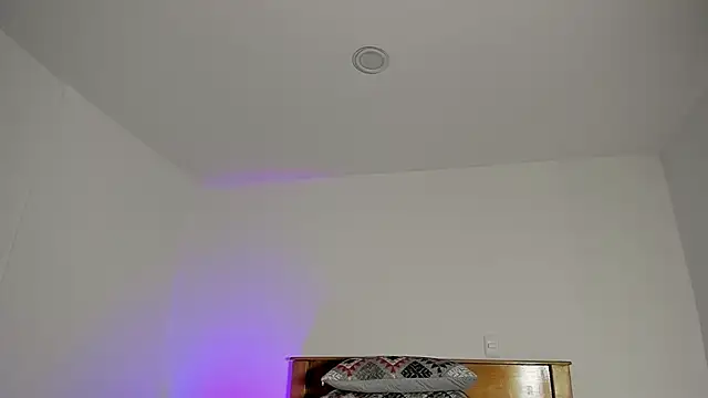 Snapshot of SusanClarck chatting on 11/23/25, 05:51 SusanClarck online show from 11/23/25, 05:51