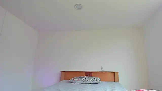 Snapshot of SusanClarck chatting on 12/01/25, 02:00 SusanClarck online show from 12/01/25, 02:00