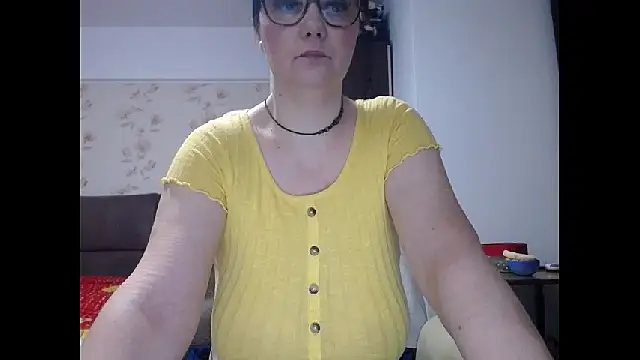 Mary x online show from 02/04/26, 03:45