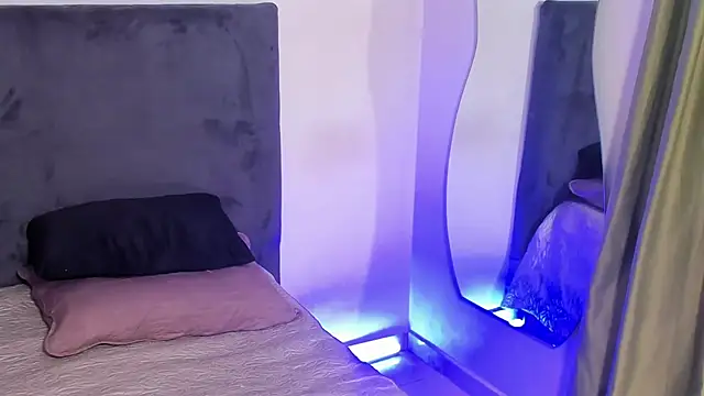 saramikaelson online show from 01/13/26, 03:34