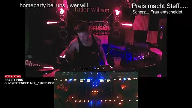 Wir2002Paar online show from 11/15/25, 11:32