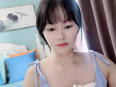 Snapshot of sarah111 chatting on 10/03/25, 02:52 sarah111 online show from 10/03/25, 02:52