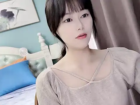 Snapshot of sarah111 chatting on 11/02/25, 02:58 sarah111 online show from 11/02/25, 02:58