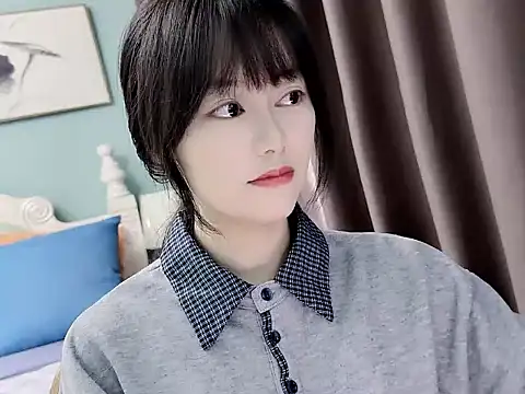 Snapshot of sarah111 chatting on 11/07/25, 03:06 sarah111 online show from 11/07/25, 03:06