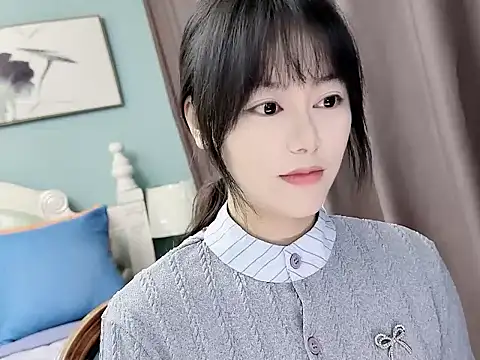 Snapshot of sarah111 chatting on 11/12/25, 03:07 sarah111 online show from 11/12/25, 03:07