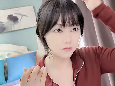 Snapshot of sarah111 chatting on 11/15/25, 02:53 sarah111 online show from 11/15/25, 02:53