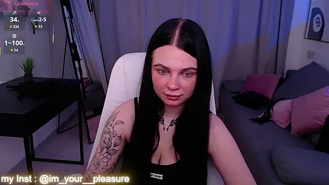 Michela Fruet online show from 02/17/26, 01:02