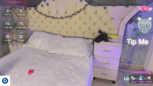 AmbarFoxx  online show from 11/14/25, 09:08