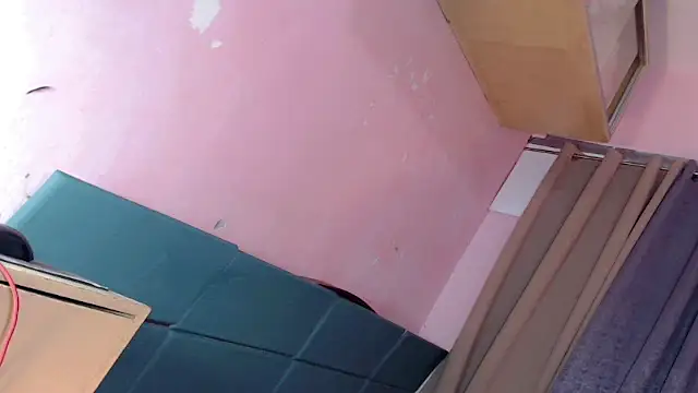 Snapshot of fallen_angel08 chatting on 10/25/25, 08:25 fallen angel08 online show from 10/25/25, 08:25