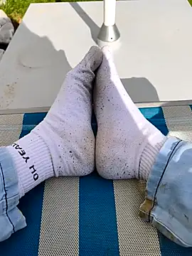 Teafeet online show from 03/12/26, 02:01