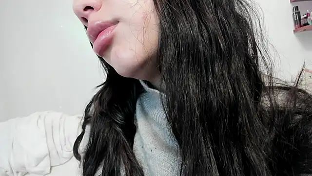 snow doll online show from 10/24/25, 07:54