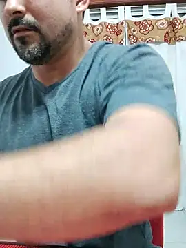 Bradd 32 online show from 11/10/25, 01:48