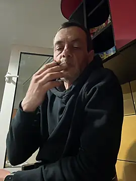 adiluci1 online show from 03/28/26, 05:45