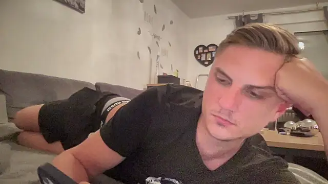 Sweetbooy90 online show from 06/13/26, 08:07
