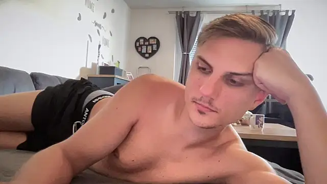 Sweetbooy90 online show from 06/16/26, 12:52