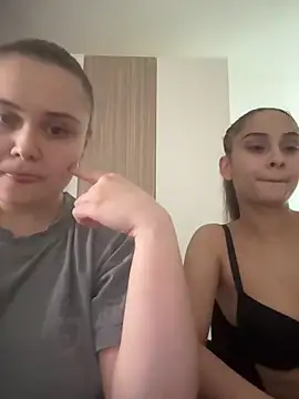 Snapshot of FemmeAffair chatting on 03/06/26, 11:34 FemmeAffair online show from 03/06/26, 11:34