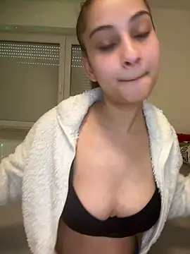 Snapshot of FemmeAffair chatting on 03/15/26, 02:12 FemmeAffair online show from 03/15/26, 02:12