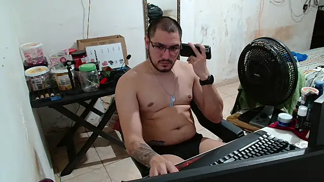 Leonino231 online show from 10/07/25, 01:03