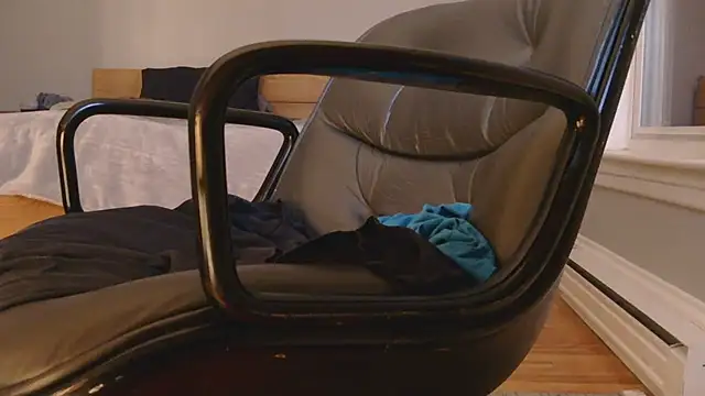 Snapshot of hungbottom603 chatting on 11/30/25, 11:53 hungbottom603 online show from 11/30/25, 11:53