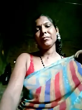 Snapshot of Savita992 chatting on 09/27/25, 10:53 Savita992 online show from 09/27/25, 10:53