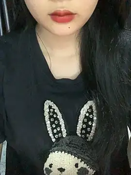 Linhtruong  online show from 11/02/25, 04:26