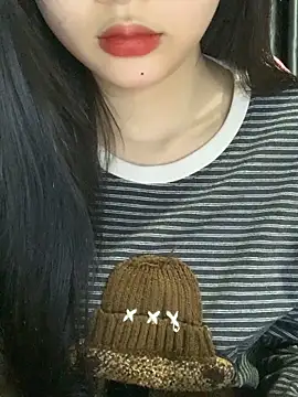 Linhtruong  online show from 03/04/26, 04:18