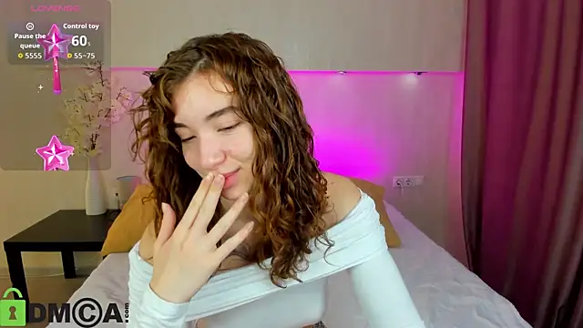 Adelina Bliss online show from 11/16/25, 11:21