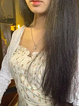 Nhinhi18 online show from 03/15/26, 04:13