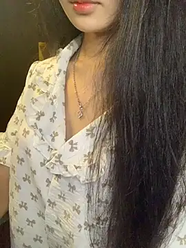 Nhinhi18 online show from 04/04/26, 03:09