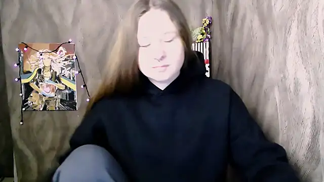 Snapshot of Linda_S_ chatting on 10/02/25, 09:38 Linda S  online show from 10/02/25, 09:38