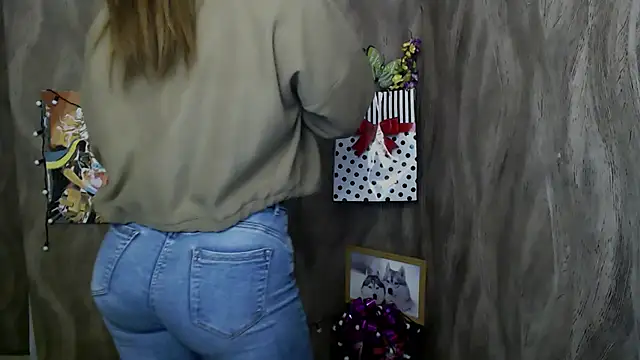 Snapshot of Linda_S_ chatting on 10/07/25, 11:18 Linda S  online show from 10/07/25, 11:18