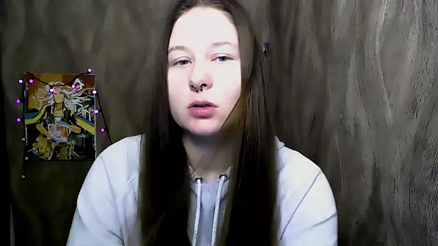 Snapshot of Linda_S_ chatting on 12/01/25, 11:04 Linda S online show from 12/01/25, 11:04