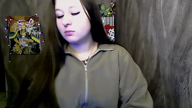 Snapshot of Linda_S_ chatting on 12/05/25, 03:52 Linda S online show from 12/05/25, 03:52