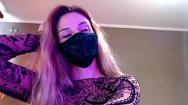 Iris lave online show from 04/13/26, 02:44