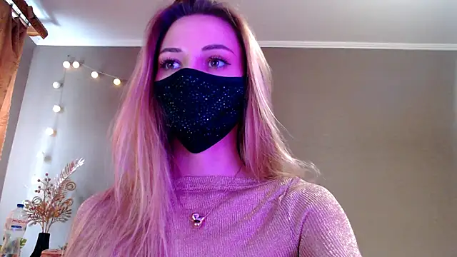 Snapshot of Iris_lave chatting on 04/22/26, 03:13 Iris lave online show from 04/22/26, 03:13