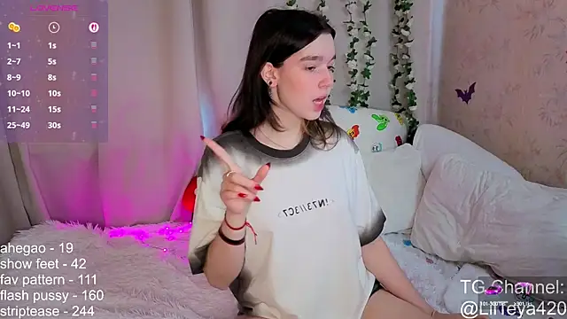 little Teya online show from 09/30/25, 09:47