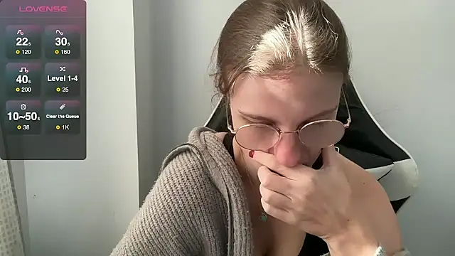 BustyKellyXXX online show from 11/24/25, 10:04