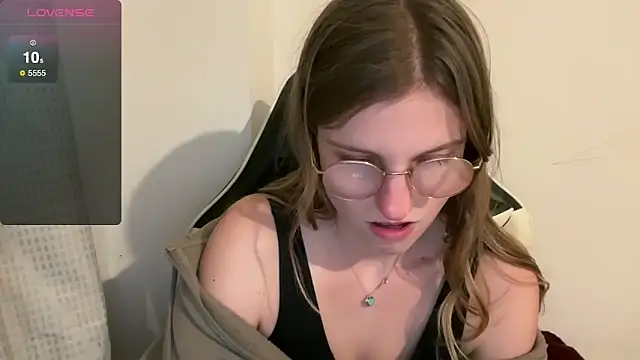 BustyKellyXXX online show from 12/22/25, 08:50