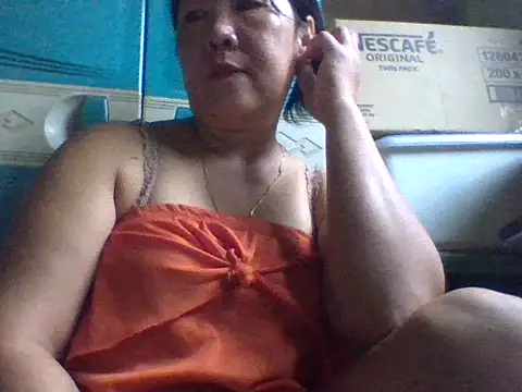 mommasexy29 online show from 10/20/25, 10:43