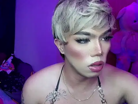 Queen alena online show from 06/11/26, 12:32
